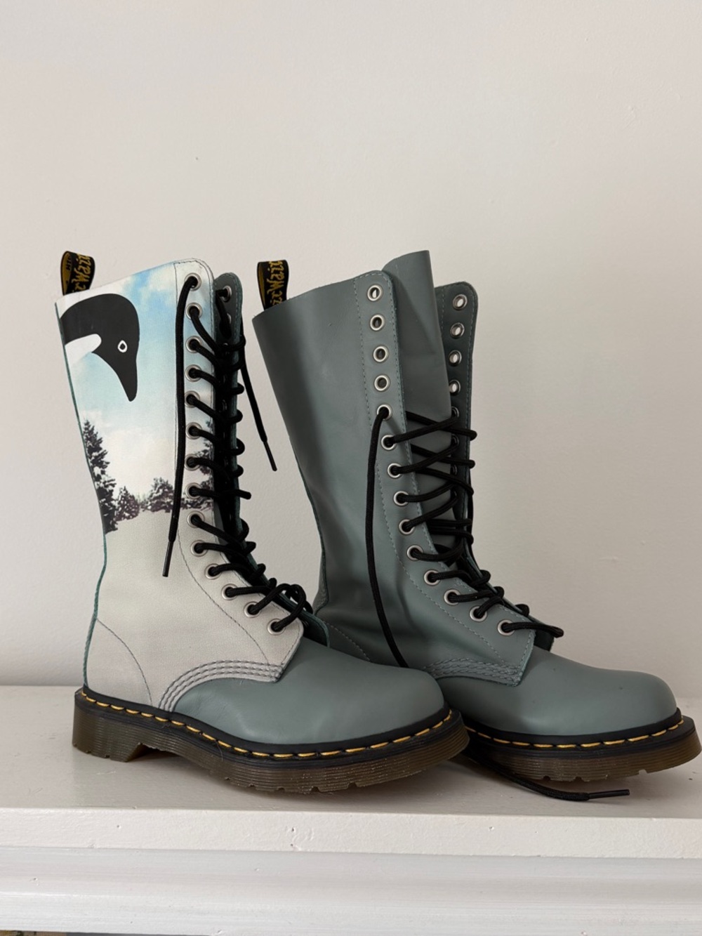 Dr. Martens ULTRA RARE Graphic Winter Scene Lace-Up Boots - Teal & White - Picture 2 of 12